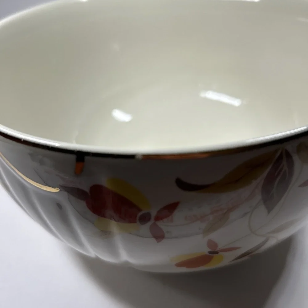 Vintage Hall‎ Superior Quality Kitchenware Jewel Tea Autumn Leaf 7.25 Bowl